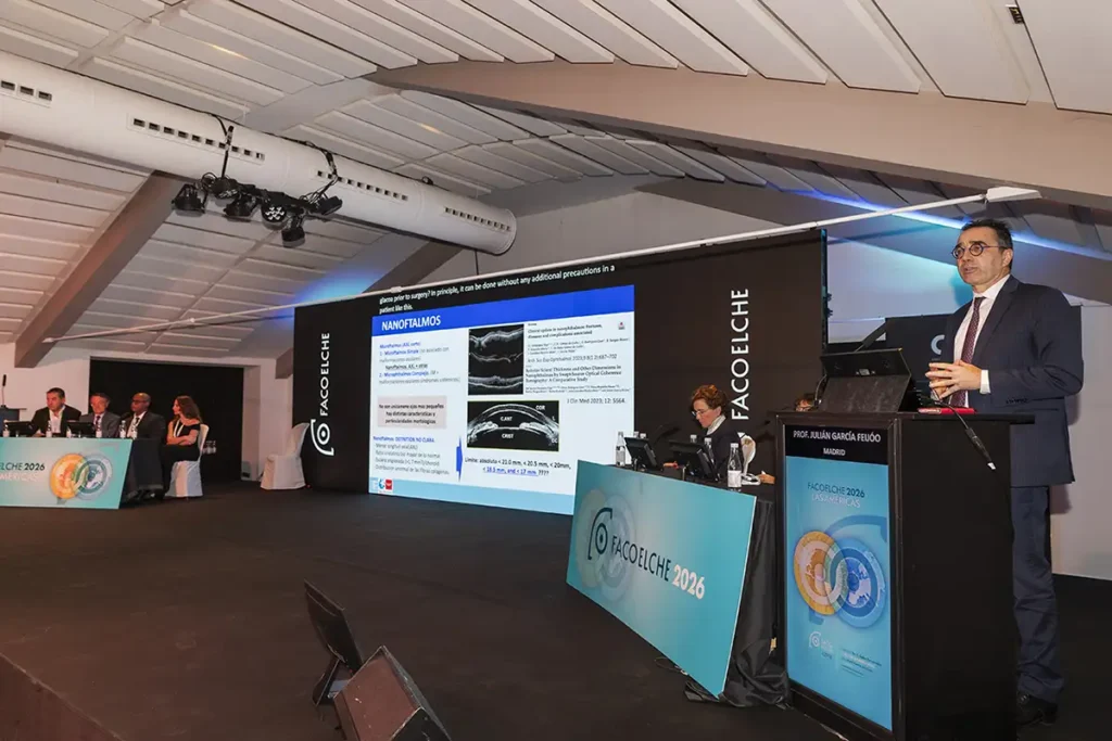 El Prof. García Feijóo en su Lección Magistral de Clausura de FacoGlau.