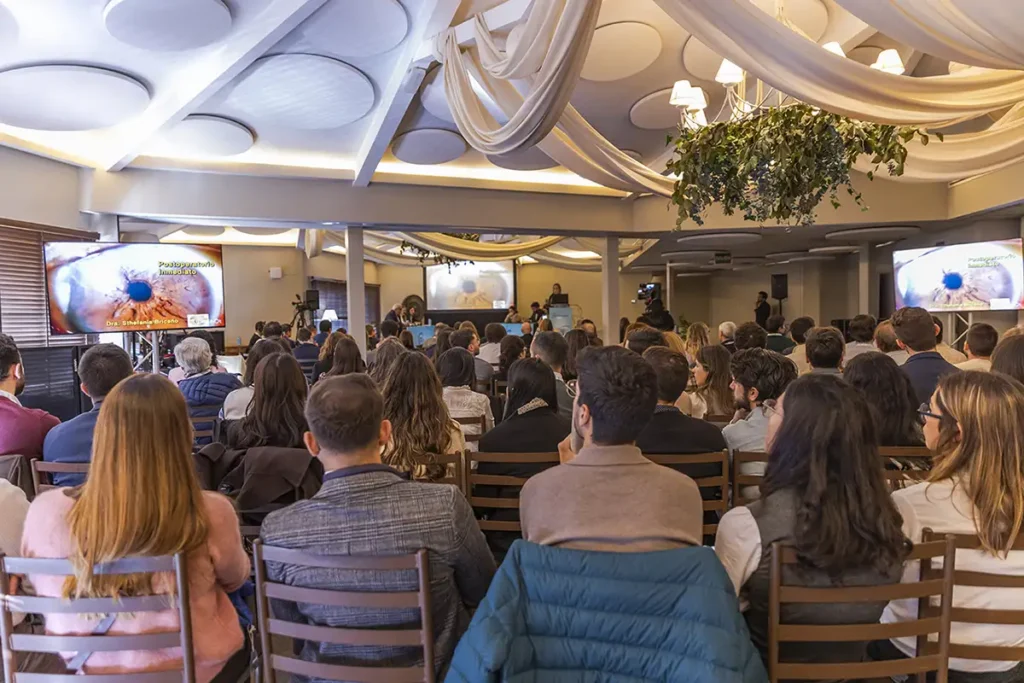 FacoJunior a sala llena.