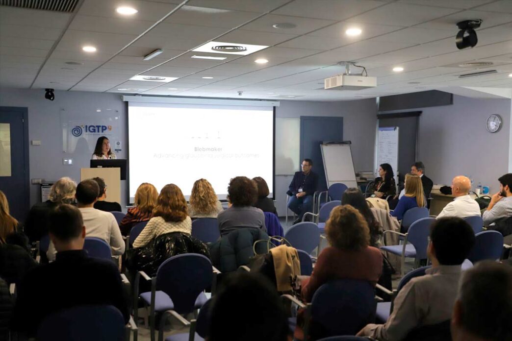 El evento incluyó diversas presentaciones y mesas redondas con oftalmólogos y expertos en Innovación.