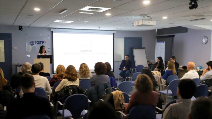El evento incluyó diversas presentaciones y mesas redondas con oftalmólogos y expertos en Innovación.
