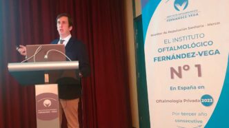 El Dr. Luis Fernández-Vega en jornada científica.