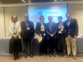 De izda. a dcha: Dra. Laura Morales, Dr. Jerónimo Lajara, Dra. Susana Duch, Prof. Javier Moreno Montañés, Prof.ª M.ª Paz Villegas, Dr. Juan Antonio Miralles.