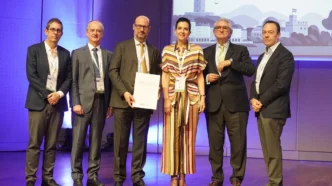 Entrega del diploma Menezo-Quintana 2026 al Dr. Juan Álvarez de Toledo Elizalde.