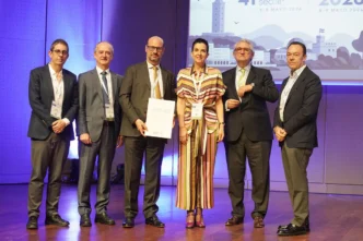 Entrega del diploma Menezo-Quintana 2026 al Dr. Juan Álvarez de Toledo Elizalde.