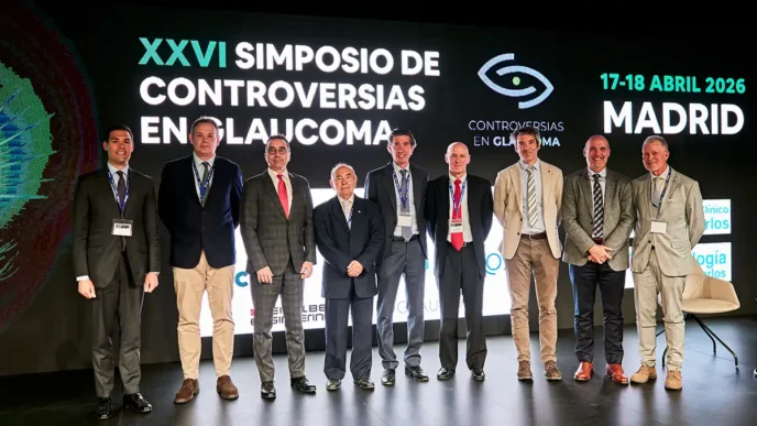 En la fotografía, varios de los protagonistas del Simposio: los Dres. Ignacio Rodríguez Uña, Iñaki Rodríguez Aguirretxe, Julián García Feijoo, Julián García Sánchez, José María Martínez de la Casa, José Luis Urcelay, Aritz Urcola, Francisco Goñi, y Francisco Muñoz Negrete.