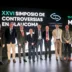 En la fotografía, varios de los protagonistas del Simposio: los Dres. Ignacio Rodríguez Uña, Iñaki Rodríguez Aguirretxe, Julián García Feijoo, Julián García Sánchez, José María Martínez de la Casa, José Luis Urcelay, Aritz Urcola, Francisco Goñi, y Francisco Muñoz Negrete.