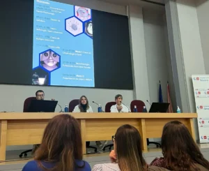 Inauguración y presentación del Curso: de izquierda a derecha, Dr. Ignacio Cañas, Dra. Isabel Melero y Dr. Santiago López.